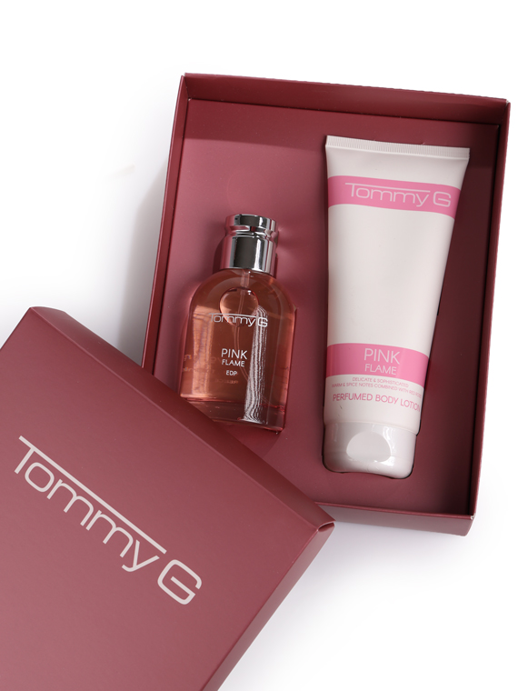 pink flame set open